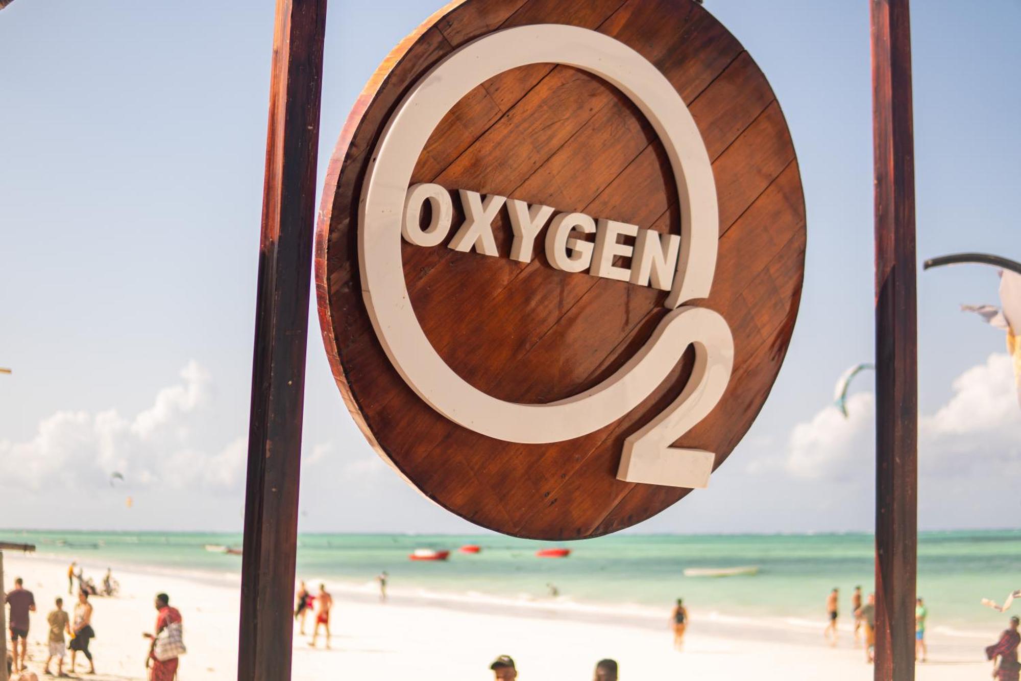 Oxygen Paje Hotel Buitenkant foto